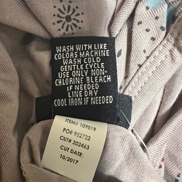 Torrid Purple Graphic Sleeveless Tank Top - Picture 6 of 8